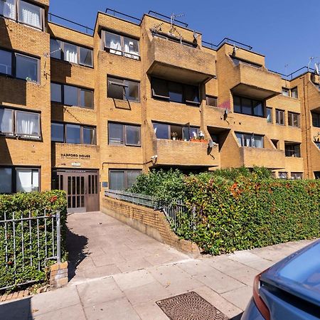 Luxury 3 Bedroom Flat With Balcony In Westbourne Park London Ngoại thất bức ảnh