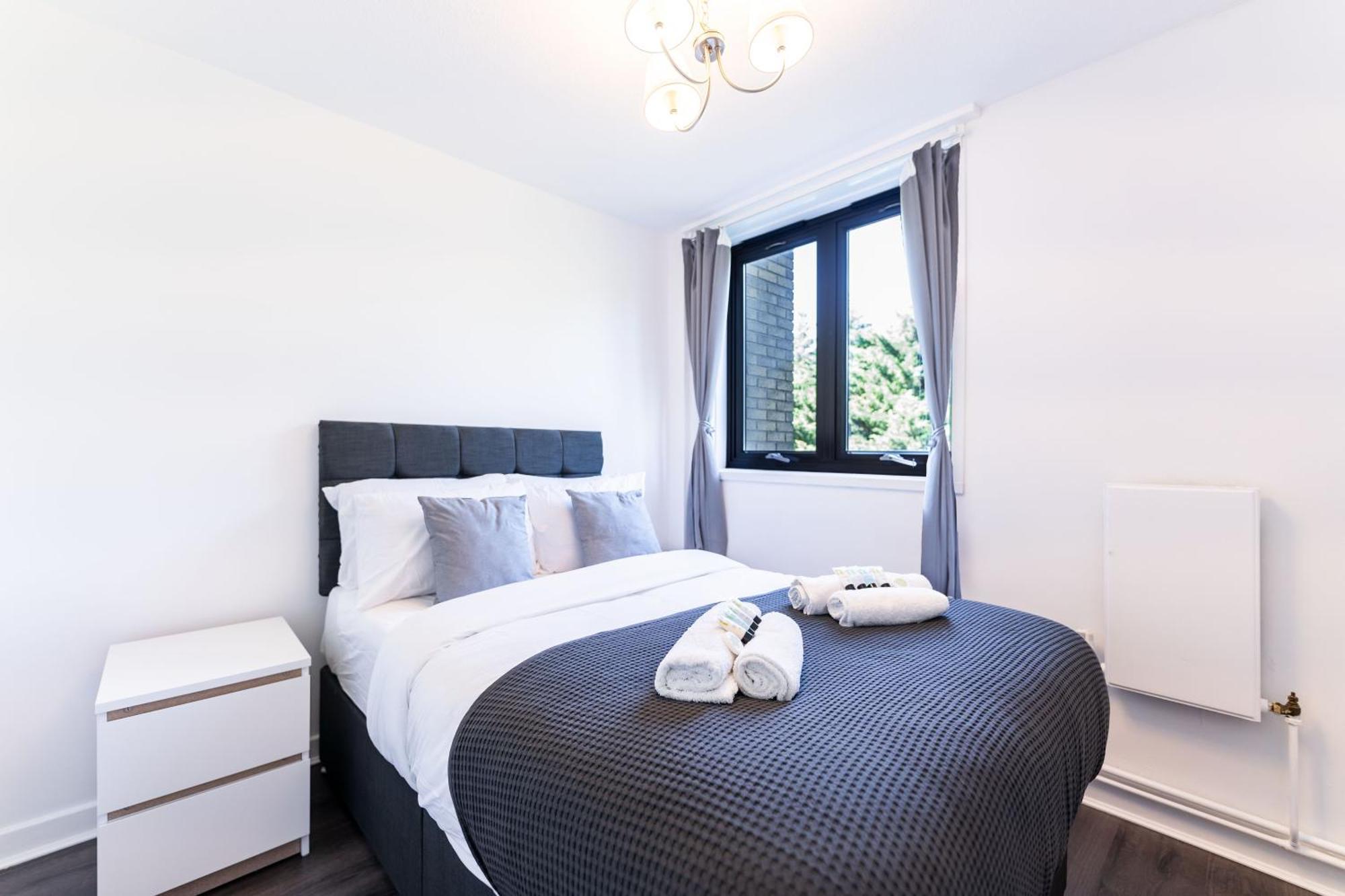 Luxury 3 Bedroom Flat With Balcony In Westbourne Park London Ngoại thất bức ảnh
