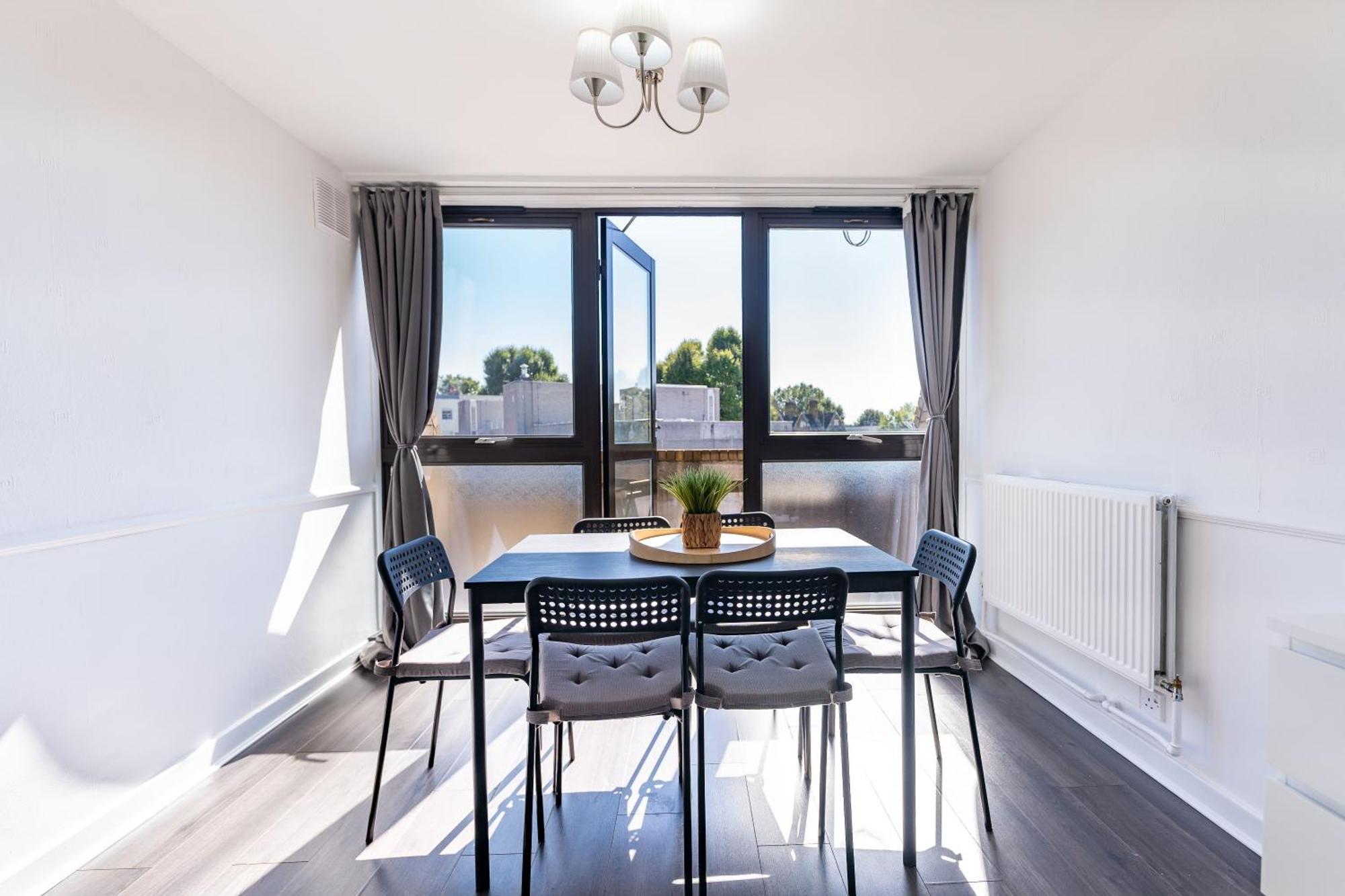 Luxury 3 Bedroom Flat With Balcony In Westbourne Park London Ngoại thất bức ảnh