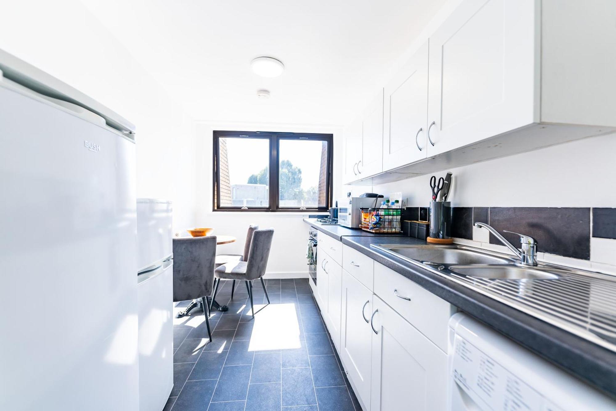 Luxury 3 Bedroom Flat With Balcony In Westbourne Park London Ngoại thất bức ảnh